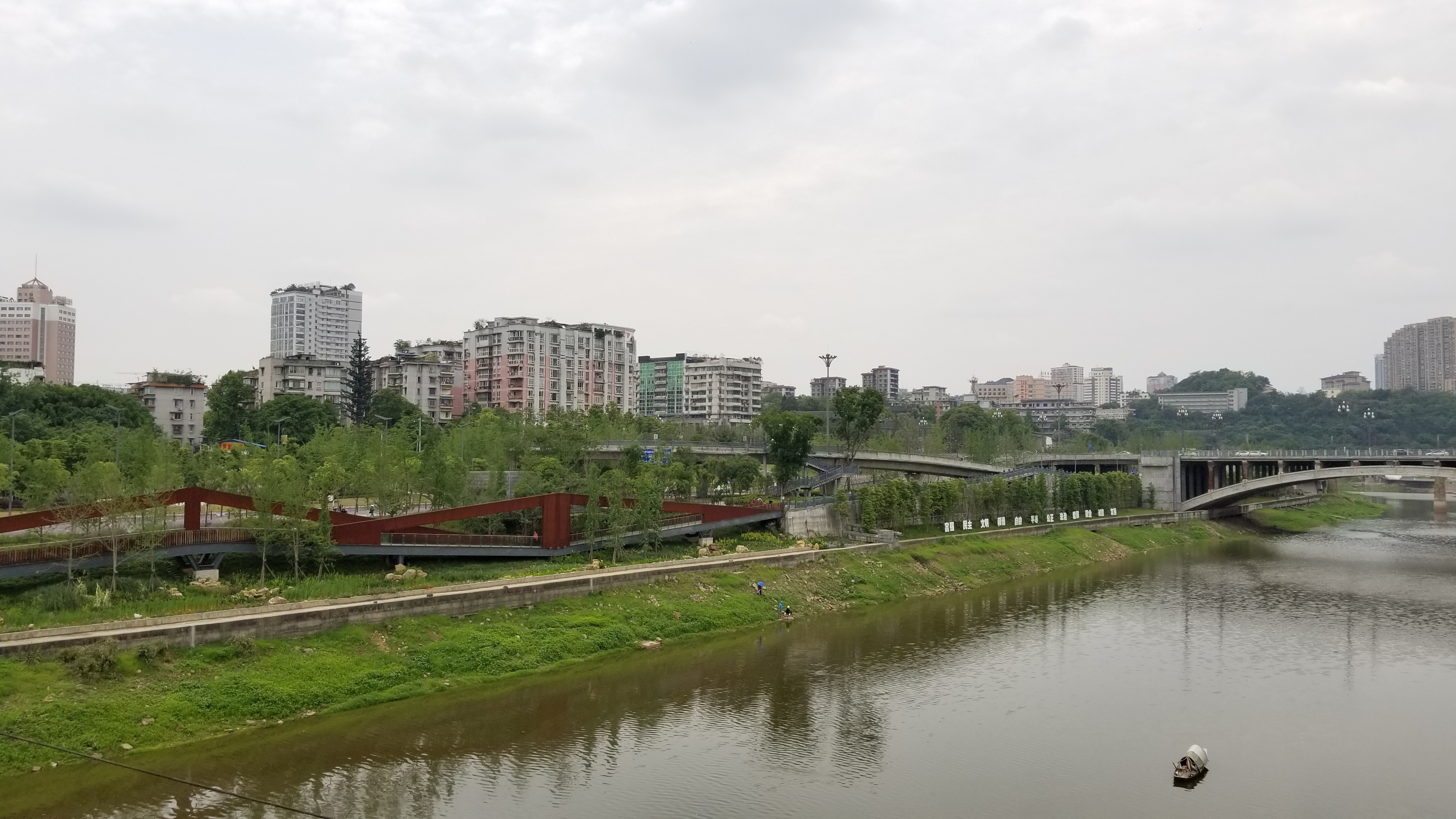 20b0ba1f-3278-436e-a0b4-73e3cfb4dd03.jpg