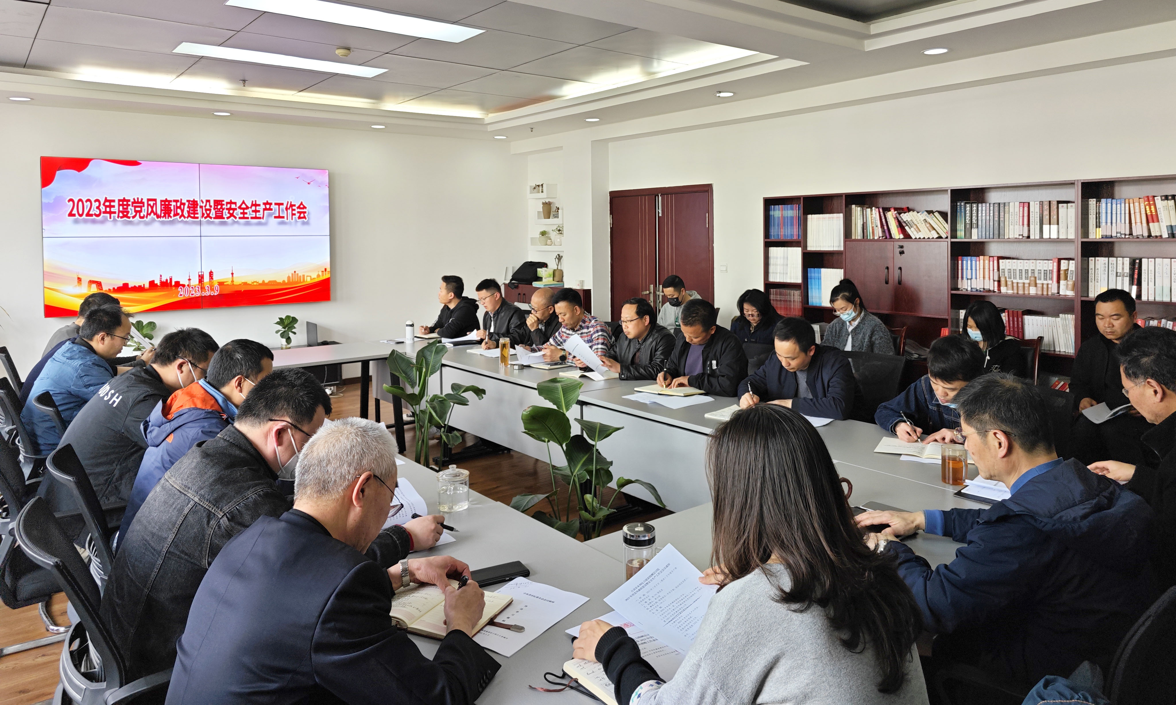 4acb1beb-7299-4816-8be6-567c0e100cba.jpg
