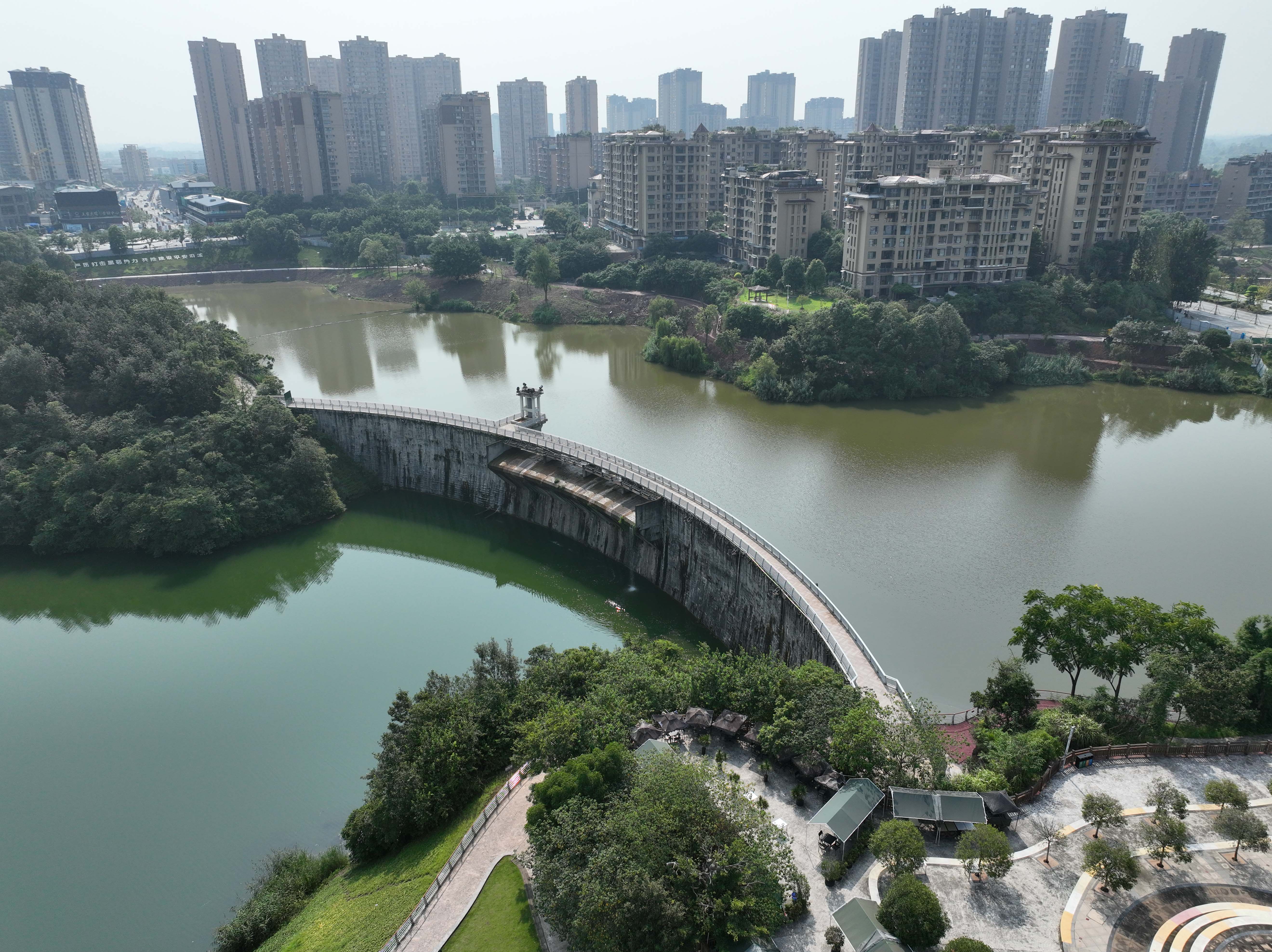 龍湖景觀壩二級壩2.jpg