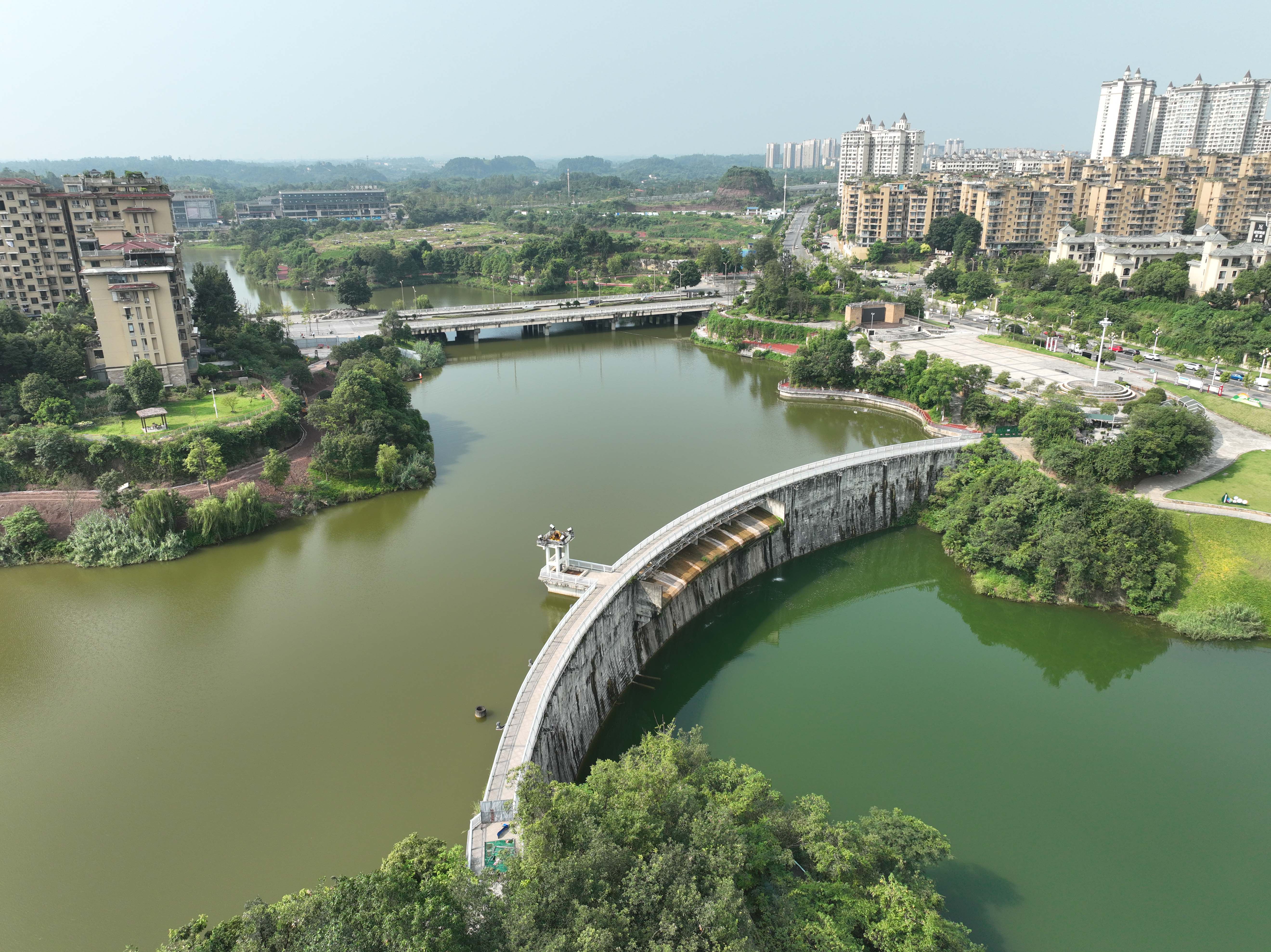 龍湖景觀壩二級壩3.jpg